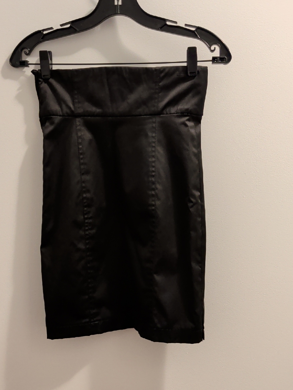H&M Black Satin Pencil Skirt
